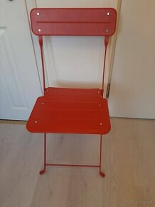 predám stoličku SUNDSO červená IKEA