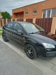 Ford Focus Hatchback 1,4 B r.v. 2007