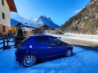 Peugeot 206 style 1.1 benzín 2003