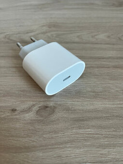 Apple nabíjačka 20W