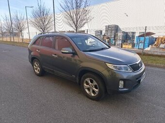 Kia Sorento 2.2 CRDI  4x4 automat 7 miestna verzia