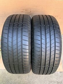 Letné pneumatiky 235/55 R17 Bridgestone dva kusy