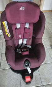 Britax Romer Dualfix M i size + navlek