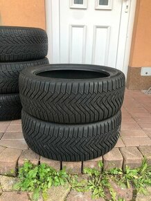 Laufen 225/45 r18 - 1