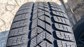 Zimné pneu 225/55 R17 --- PIRELLI