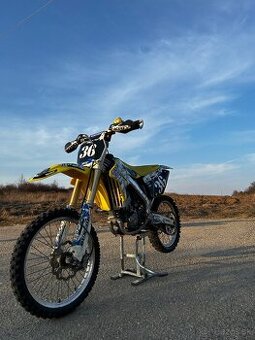 Suzuki rmz 250