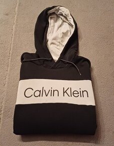 Calvin Klein čierna