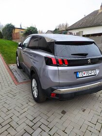 Peugeot 3008 blue HDI 1,6