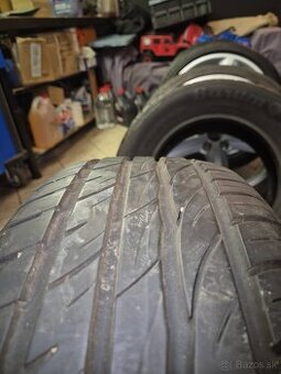 Predám letné pneumatiky 215/65R15