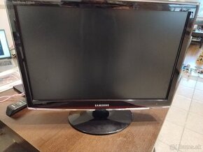 Samsung T220HD - 1