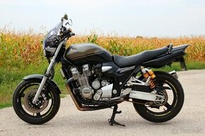 Yamaha XJR 1300