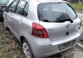 predám DVERE Toyota Yaris 1.0 2007 MOTOR 1KR-FE, PIATE DVERE