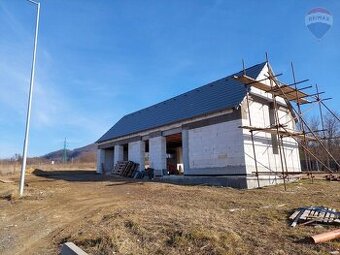 Rodinný dom s garážou na predaj Kuchyňa, okres Malacky