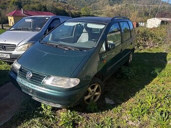 Predám Volkswagen sharan 1.9tdi na náhradné diely