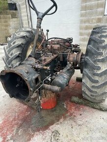Predám zadnú časť traktora Zetor 7045 . - 1