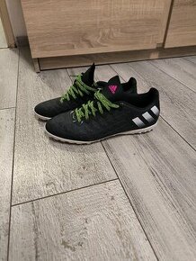 Adidas turfy