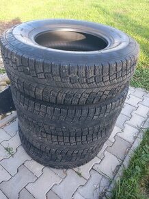 Zimne pneu.225/75r16C - 1