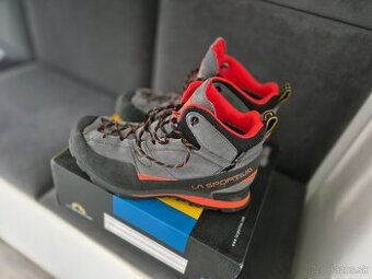 La sportiva Boulder x mid pánske 45,5