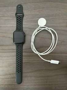 Apple Watch SE 44mm Nike