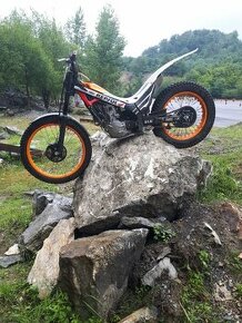 TRIAL MONTESA COTA 4RT REPSOL - 1