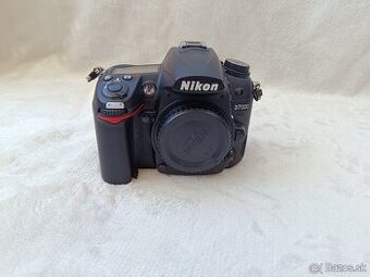 Nikon D7000