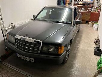 Mercedes 190E 2,0 benzin r.v:1988