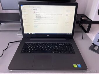 Notebook DELL Inspiron 17-5758