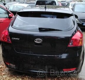 KIA ProCeed 1.4 2009 predám MOTOR G4FA, Dvere, AIRBAGY SADA, - 1