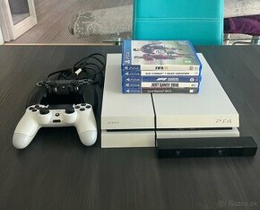 PS4 500GB + príslušenstvo + 5 hier zdarma