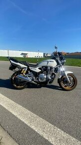 Predám Yamaha xjr1300 - 1