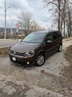 Volkswagen VW Touran 2.0 TDi 103kw CR Highline, Model 2014