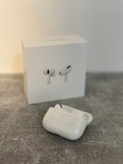 Apple AirPods Pro (1. generácia)