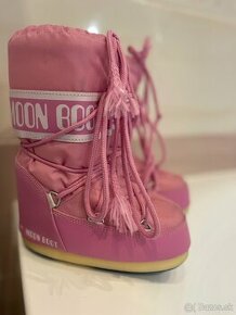 Snehule moon boot