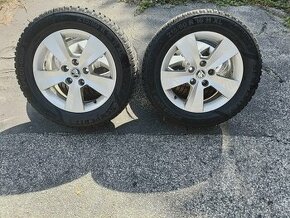 44.Škoda Superb alu disky 215/60 R16