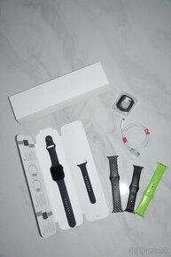 Apple watch series 8 midnight aluminium