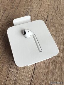 Apple AirPods 2 nahradne sluchadlo