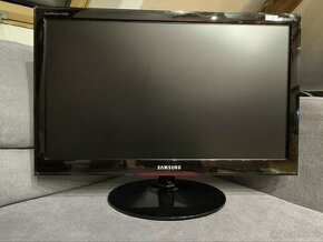 Monitor Samsung P2450H 21.5" rok 2010