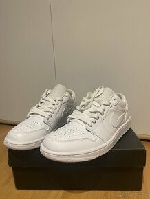 Air Jordan 1 Low trainers in white 44