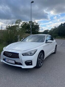 Infiniti q50