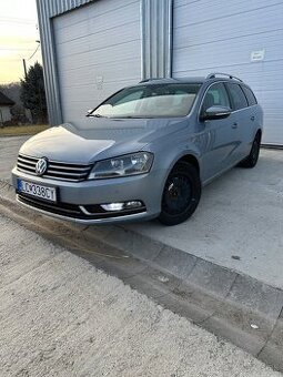 Volkswagen Passat B7 2.0 TDi 125kW DSG 2011