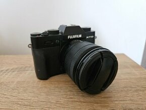 Fujifilm X-T10 + XC 16-50