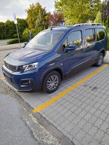 7 miestny PEUGEOT Rifter Long