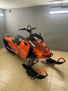 PREDAM SKIDOO SUMMIT 800R E-TEC 2016 ROK