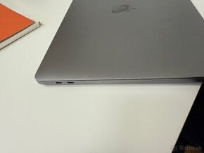 Macbook Pro 2020 M1 16 GB  RAm 512 GB SSD