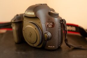 Canon EOS 5D Mark III