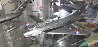 Plastikové modely 1/48