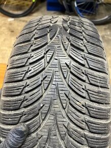 Nokian 215/60 R16 + Elektrony