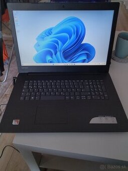 Lenovo ideapad 320-17AST /2 TB HDD/8 GB RAM 17,3" FULLHD