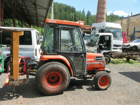 Traktor Kubota sT 30 4x4 + sekačka - - 1