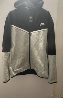 nike tech fleece suprava